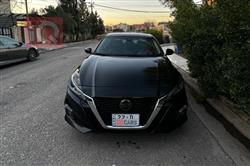 نيسان ألتيما